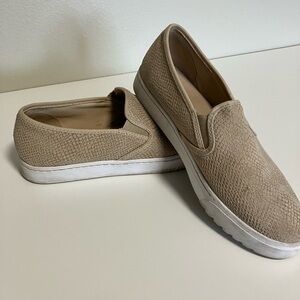 Sorel campsneak slip ons size 8.5